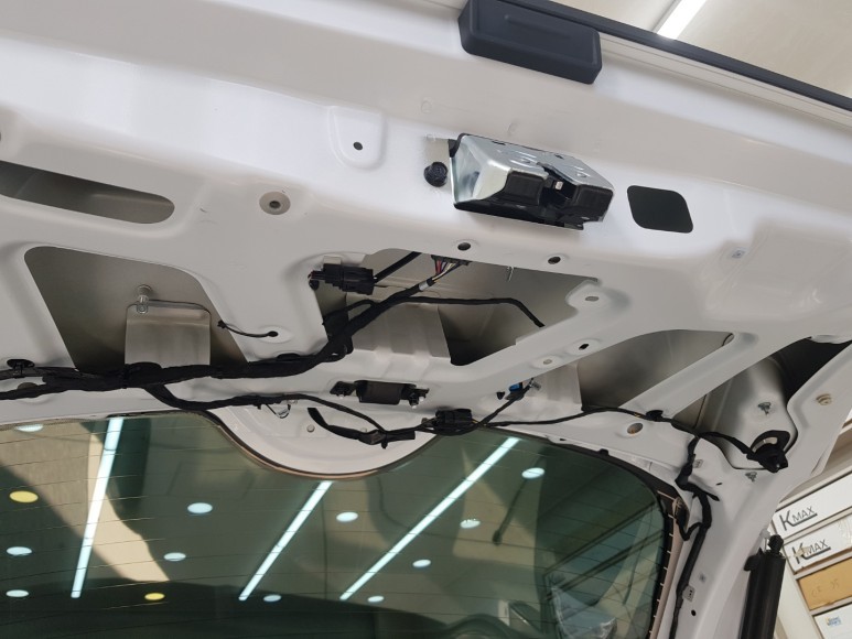 울산 투싼 NX4 순정 전동트렁크(파워테일게이트) 순정 전동시트 시공 / 울산, 포항