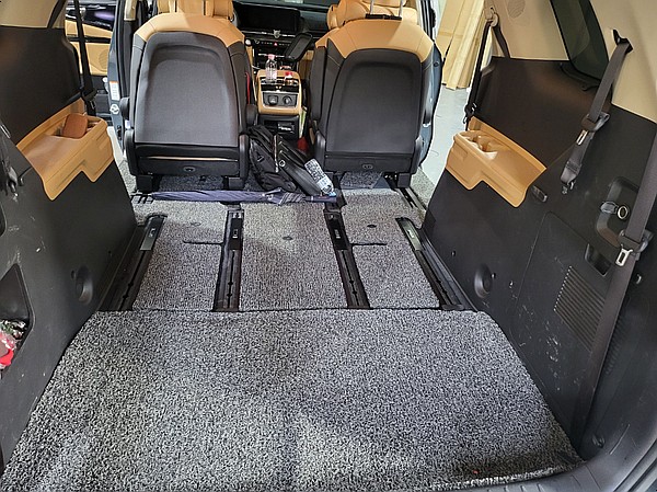 ka4 9인승_3열 탈, 부착 레일 / 바닥 방음 / 무본드 장판 시공 후기입니다. / 오산 외삼미동