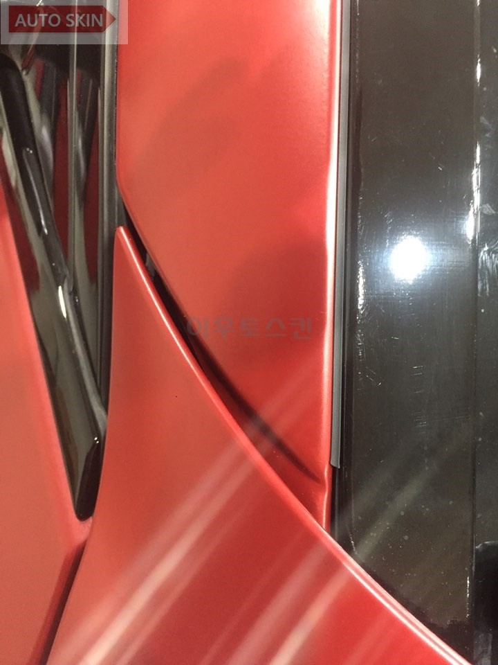 광주랩핑 bmw520d 사틴뱀파이어레드 전테랩핑 시공 [광주카스킨,광주bmw520d랩핑,아우토스킨] / 광주 광산구 도천동