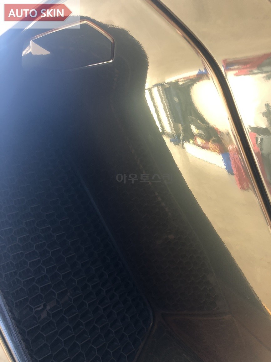 광주랩핑 2018서울오토살롱 전시차량  람보르기니 아벤타도르 골드크롬 전체랩핑 시공 [광주카스킨,아벤타도르랩핑,아우토스킨] / 광주 광산구 도천동