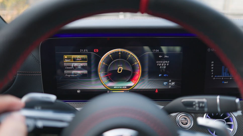 E클래스 쿠페 17년식 모델에 AMG 잠자리 핸들 장착! / AMG 계기판 코딩 / 송풍구 엠비언트 / 열선핸들 / 벤츠 E클래스 W213