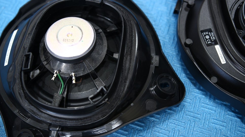 벤츠 E클래스(W213) 에는 어떤 우퍼가 들어있을까 ? 벤츠 오디오 전격비교!