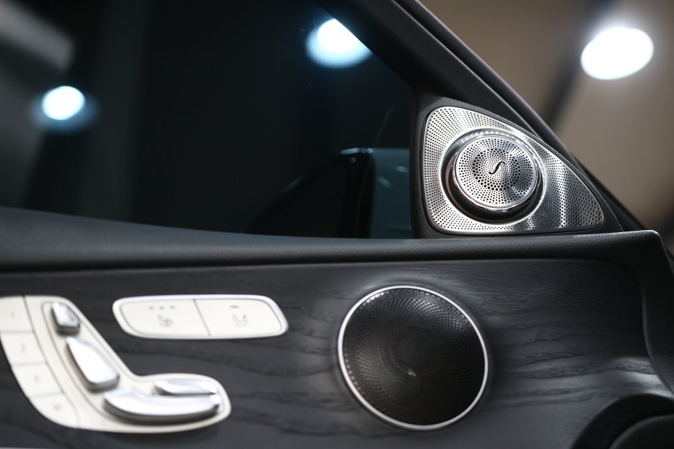 벤츠 E클래스 220d(W213) 코딩으로 멀티컬러 메뉴 활성화 작업!