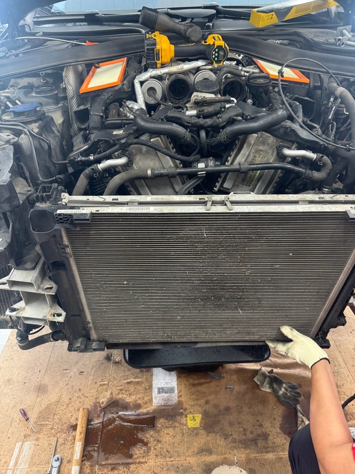벤츠S (W222) 냉각계통 작업 등등.. / 경기 파주