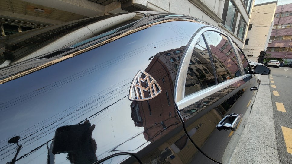 W223 벤츠 S클래스 S350D에서 S580 마이바흐 튜닝 완료! [ 바디킷 / 휠 / 엠블럼 세팅 ] / 서울 송파