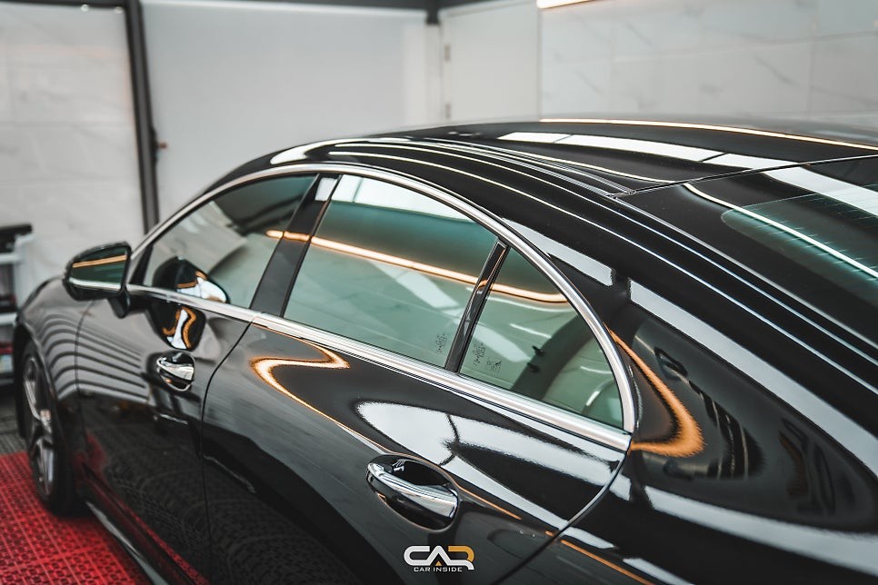 벤츠 CLS 300d 글라스틴트 선셋 윈도 틴팅과 UG 가죽 코팅 시공으로 신차패키지 완성하기 ! - 대구 카인사이드