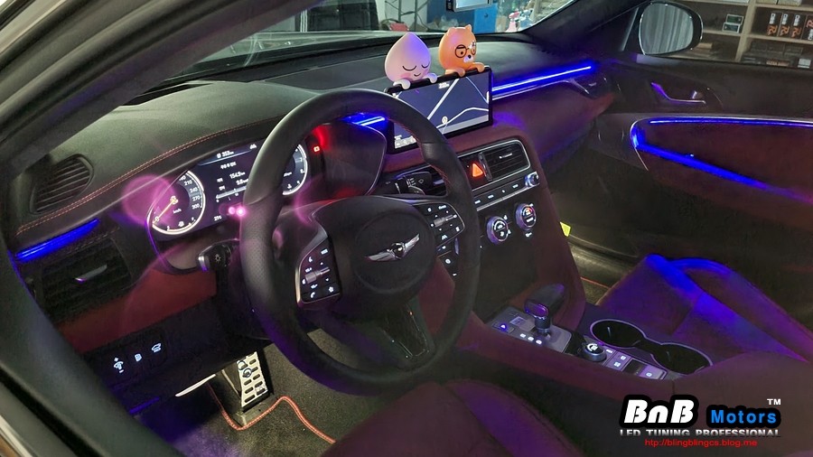 제네시스G70 비노출 엠비언트 무드등 튜닝! 오너들이 선택한 실내 감성튜닝의 종결자! 야간 드라이빙이 기다려지는 매력만점 실내 인테리어 완성! 경남 거제 창원 부산 비앤비모터스 / 거제 연초면