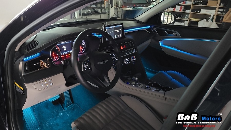 제네시스 G70 비노출 히든 엠비언트 무드등 튜닝으로 감성적인 실내 인테리어 완성! 하이퀄리티 비노출 엠비언트로 차량의 품격을 높여보세요! 거제 창원 부산 엠비언트 튜닝 / 거제 연초면