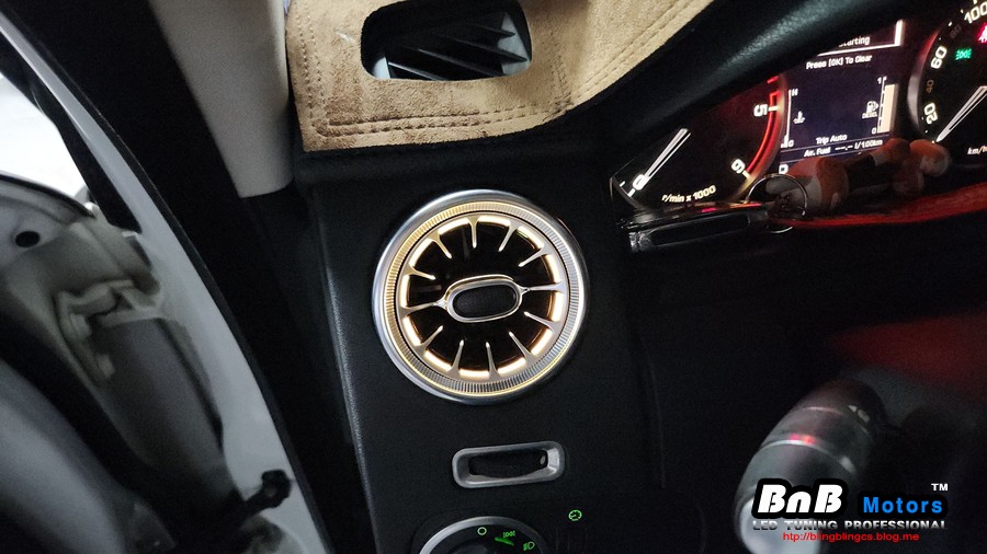 디스커버리4 송풍구 엠비언트 라이트 튜닝! 밋밋했던 송풍구를 감각적으로 업그레이드! 거제 부산 창원 비앤비모터스! / 거제 연초면