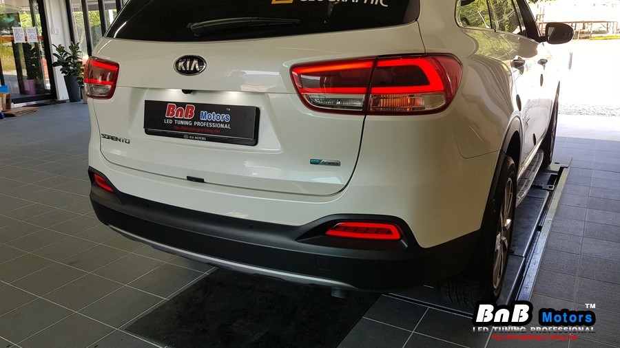 올 뉴 쏘렌토 면발광 후방 리플렉터 장착기[거제 통영 고성 후방 리플렉터] / 거제 연초면