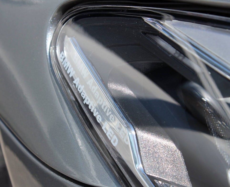 BMW 520D 라이트 Adaptive LED 레터링