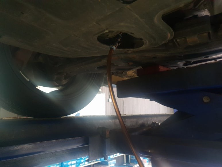 평택투브로 2bro 스포티지r 합성유 엔진오일교환 오일샤워 잔유제거 / 경기 화성