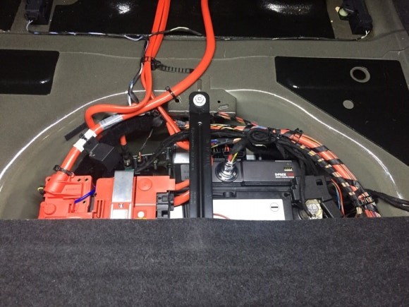 [오산보조배터리]신세기카오디오 BMW M5 2채널블랙박스 지넷GF-500,보조배터리 지넷GB-1000, 본넷방음 트렁크방음 작업입니다. / 평택 오산 안성