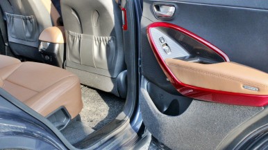 싼타페 DM 실내 리뉴얼 – 블랙 하이그로시 & 레드 포인트 + 카본 수전사 콜라보 / 경기 광주