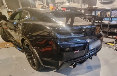 카마로 ZL1 범퍼와 GT윙, 디퓨저 장착과 카멜레온 카본 엔진 커버 수전사와 순정 스포일러 윙 카본 수전사 작업! / 경기 광주