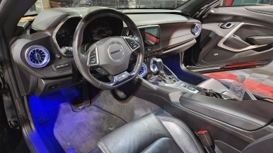 카마로 송풍구 엠비언트 & 풋등 작업 후기: 벤풍구 & 풋등 연동의 완벽 조화 / 경기 광주