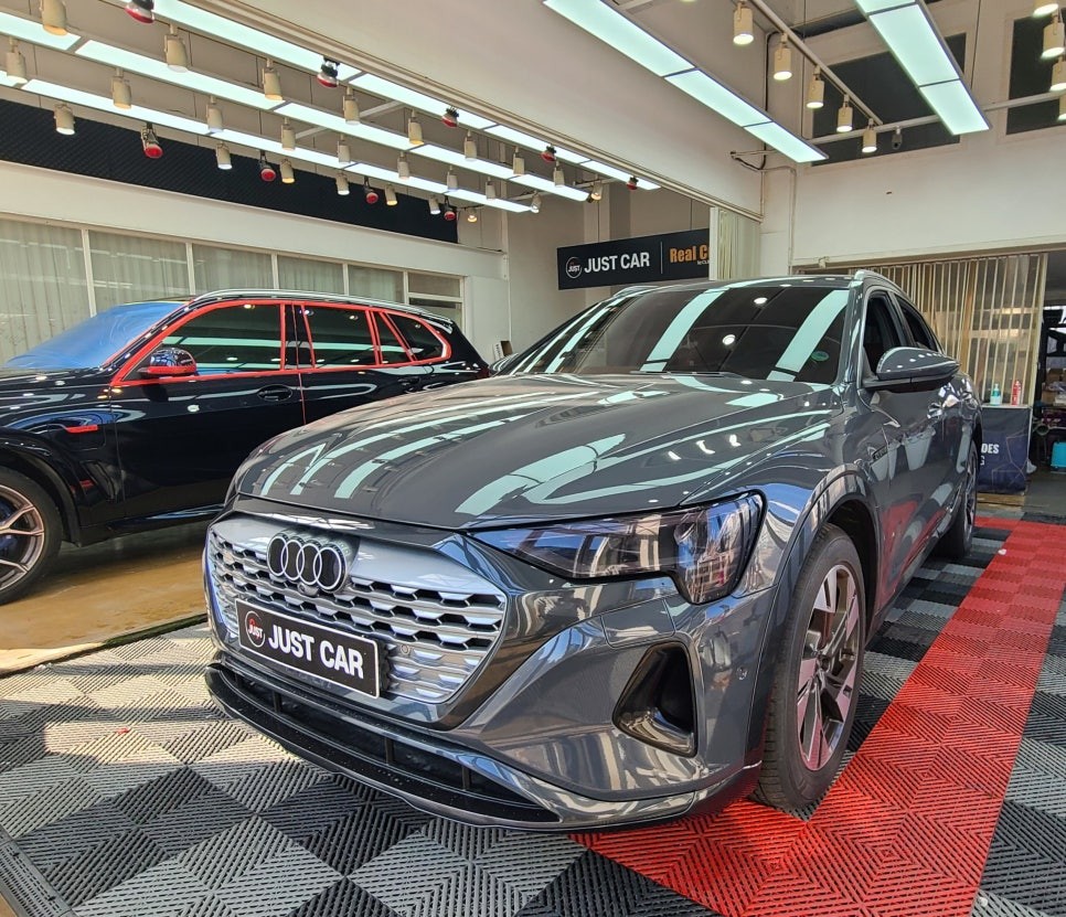 동탄 랩핑, 은색 크롬 몰딩이 싫다면! q8 이트론 크롬죽이기 시공기 참고 필수! / 화성시 동탄 반송동 | 오늘의카 - 튜닝,정비  시공후기 모음 앱