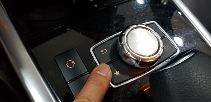 [분당 벤츠 전문점] 벤츠 W212 E클래스 2014년식 E300 순정 후방카메라 고장 교환비용으로 M2C100 안드로이드 카블릿 내비게이션, 휴대용 무선 WiFi 공유기