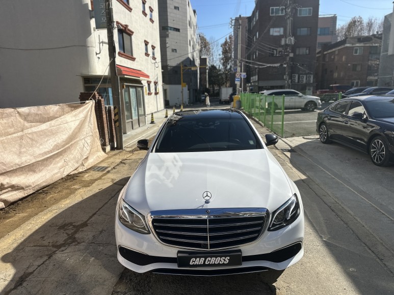 벤츠랩핑 E클래스 화이트유광 전체랩핑의 완벽한 시공 / 광명, 안양, 시흥