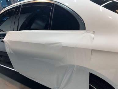 벤츠 E클래스 W213 순백의 화이트 컬러로 전체 랩핑 / 경기 광명