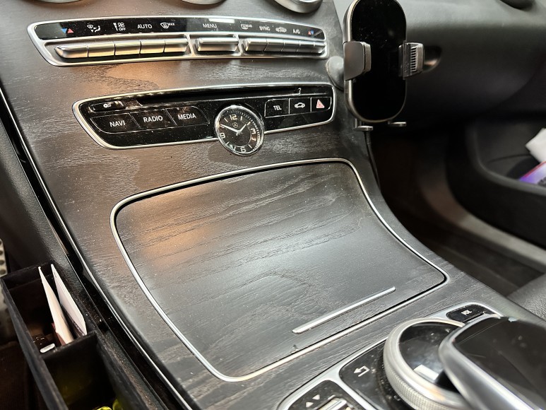 벤츠 W205 C250 카본블랙 실내랩핑&디퓨져 포인트 환상의 조합!