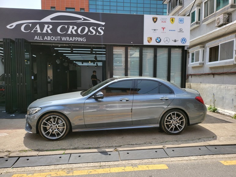 경기남부 / 메르세데스 벤츠 C43 AMG 사틴블랙 전체랩핑+카마인레드 실내,실외 포인트랩핑 -카크로스- / 광명, 안양, 시흥 / 부천.광명