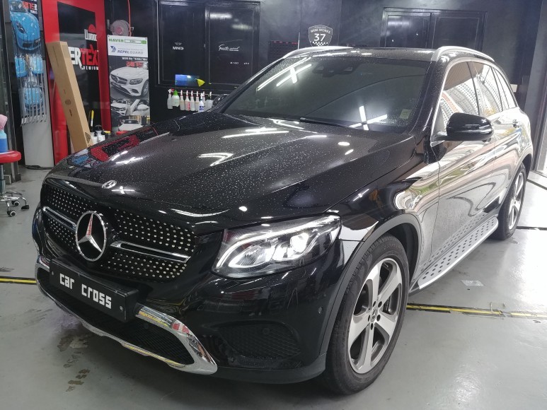 차량을 안정적이고 견고하게 벤츠 GLC 220d 사이드스텝 장착