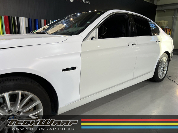 BMW F10 5시리즈 순정 화이트에서 무광화이트로 랩핑 (Feat.색상비교) / 인천 서구