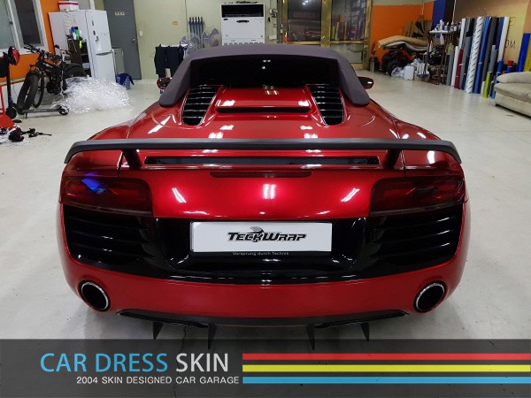지금까지 이런 컬러는 없었다 캔디크롬래핑 캔디레드크롬 X Audi R8