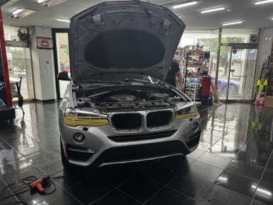BMW F26 X4 강렬한 레드 랩핑으로 스포츠성이 짙어지다. [전체랩핑, 루프스킨, 포인트 랩핑] 대전 카드레스스킨 / 대전 중구 산성동