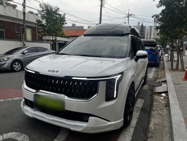 기아 카니발 (KA4) 3M 고광택 랩핑 투톤 시공 대전 카드레스스킨 / 대전 중구 산성동