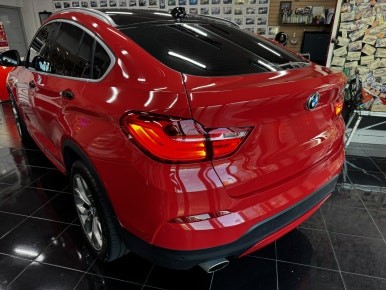 BMW F26 X4 강렬한 레드 랩핑으로 스포츠성이 짙어지다. [전체랩핑, 루프스킨, 포인트 랩핑] 대전 카드레스스킨 / 대전 중구 산성동