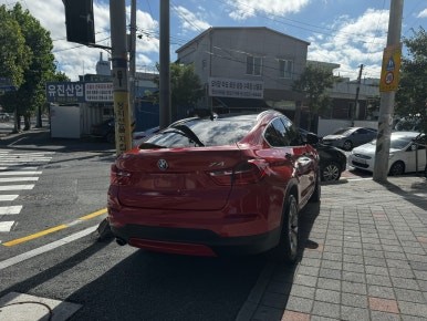 BMW F26 X4 강렬한 레드 랩핑으로 스포츠성이 짙어지다. [전체랩핑, 루프스킨, 포인트 랩핑] 대전 카드레스스킨 / 대전 중구 산성동
