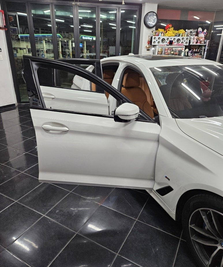 BMW 520i 크롬 죽이기 시공 / 대전 중구 산성동