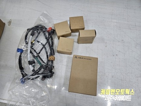 제주 니로 SG2 하이브리드 순정 전방센서 전면 주차 거리 경고 장치 장착 / 제주시 오라삼동
