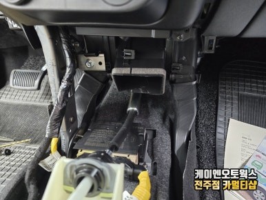 아반떼 CN7 2열 송풍구 에어벤트 순정 시공 뒷좌석까지 시원하고 따뜻하게 / 전주 덕진동