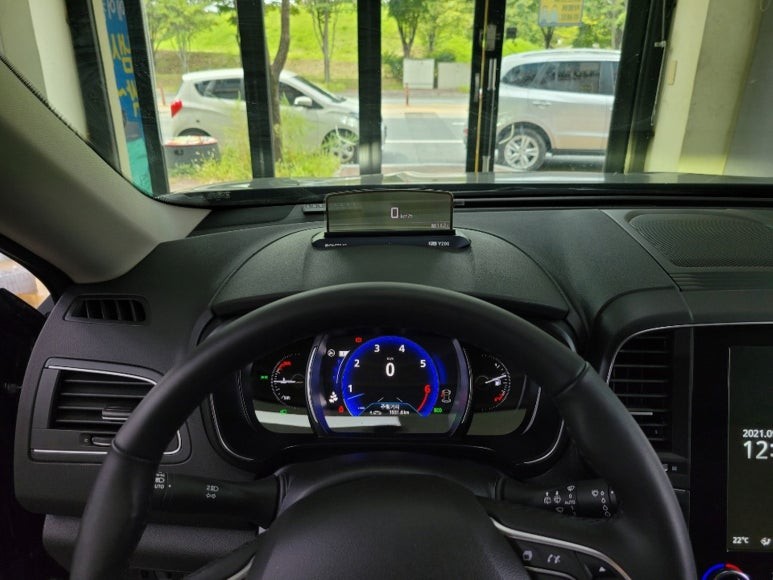 QM6 폰터스 최신형 V200 플러스 HUD 매립 및 사이드스텝 / 전주 덕진동