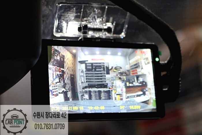 수원 신차패키지 전문점 , 레니게이드 썬팅 , 후방카메라, 블랙박스 보조배터리, LED 튜닝 수입차 보조배터리 LED 튜닝 / 수원 권선