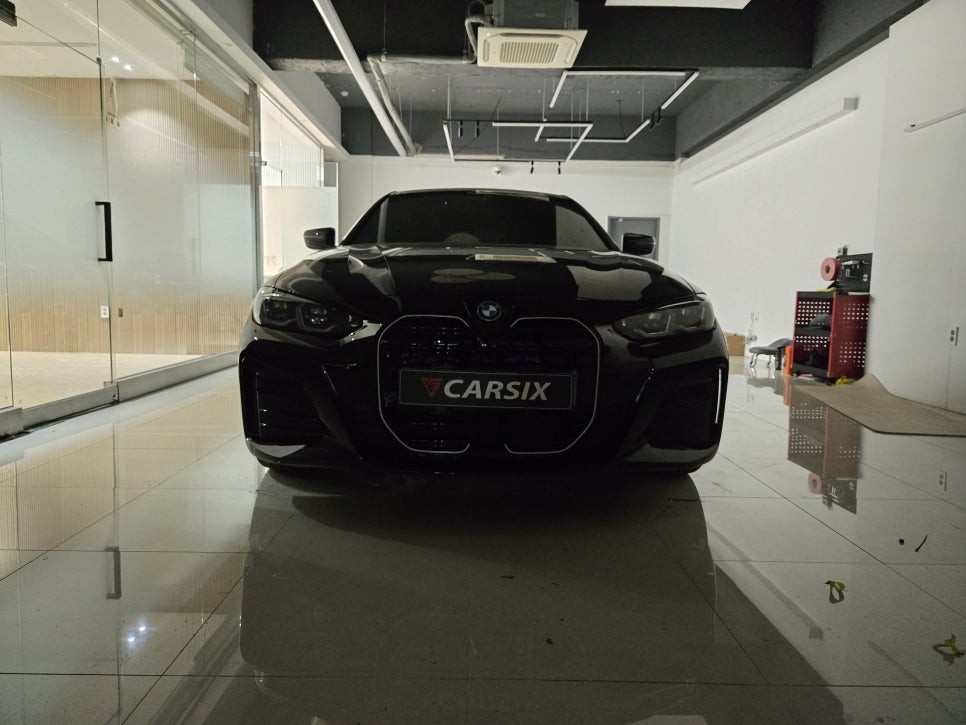 BMW I4 아이코닉 글로우 튜닝, 블랙그릴 교체 시공 / 광주 북구