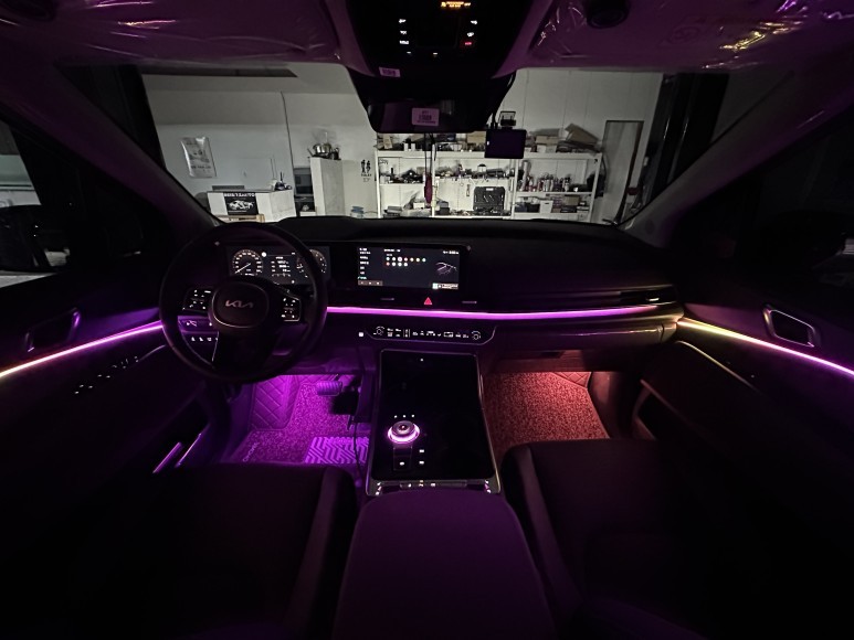 카니발(KA4 HEV) 에이비클 엠비언트라이트, 실내의 감성과 고급짐을 사로잡다 / 구미, 대구