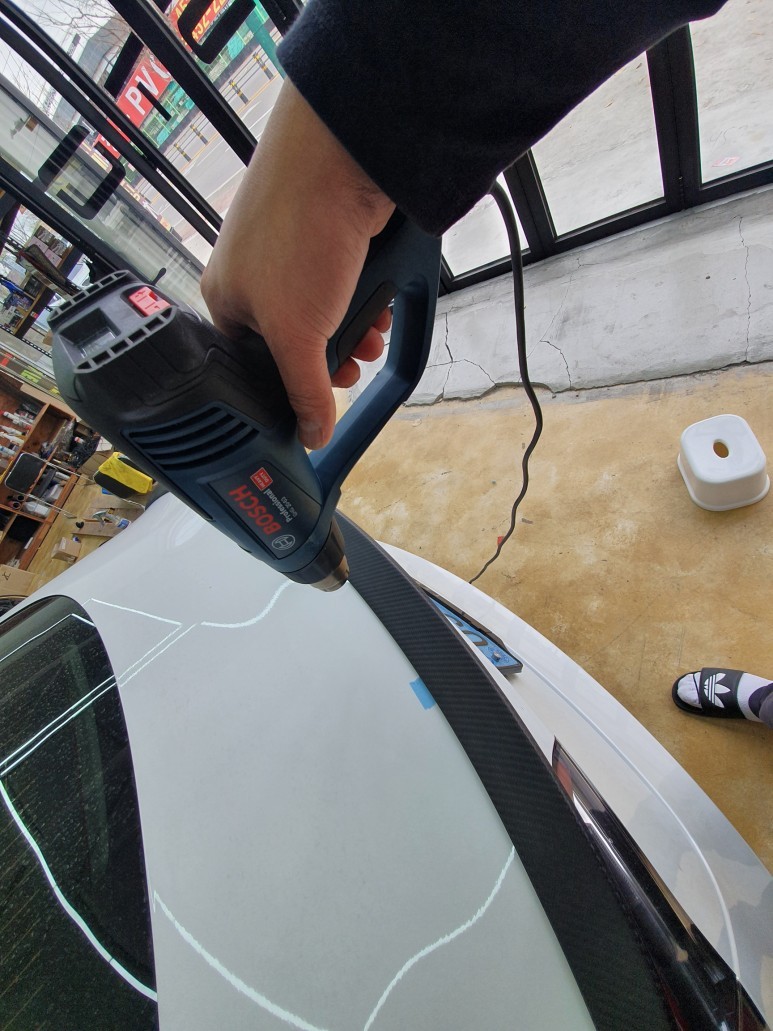 테슬라 모델 3 카본 스포일러 장착 by 구미 디지나인 커스텀 / 구미, 대구