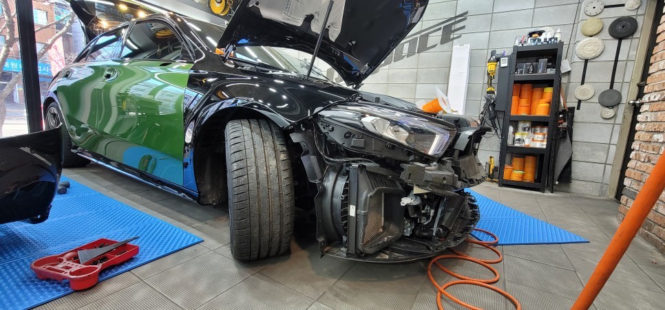 'A45 AMG' 맘바그린 풀랩핑, 카스페이스 강북점은 못하는게 없어요 / 서울 광진구, 중곡, 건대