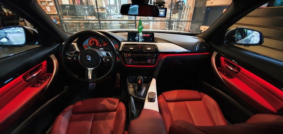 창원 BMW 3시리즈 DMX비노출엠비언트라이트 무드등 업그레이드 변신!