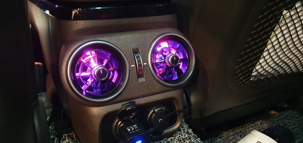 창원 스팅어 RGB 엠비언트 시공으로 실내 분위기UP !