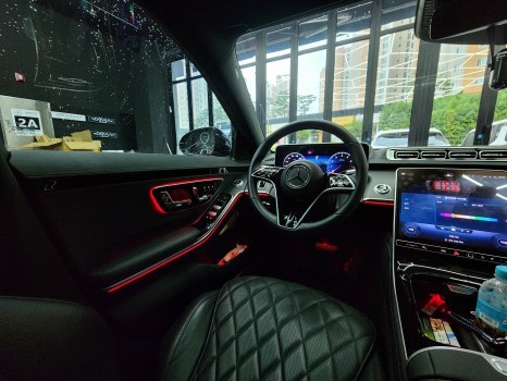 벤츠 S450 액티브 앰비언트 & 4d 부메스터 전동 트위터 시공 [S클래스 튜닝, 실내 무드등]