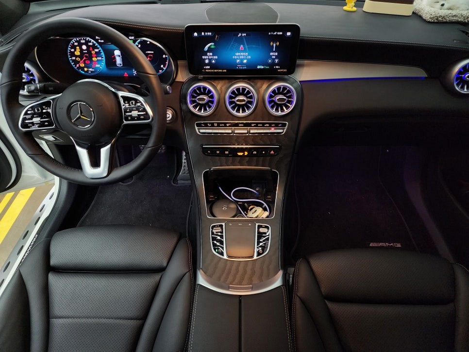 벤츠 GLC220d 송풍구,대시보드 엠비언트라이트 [벤츠 무드등, 송풍구튜닝] / 수원 영통구