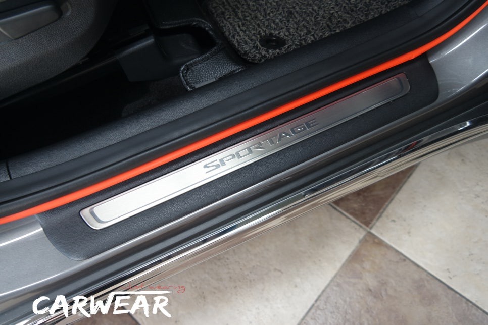 [청주 엘이디] 카웨어: 기아 - 스포티지 QL          도어스커프 LED 작업 / 충북 청주 청원