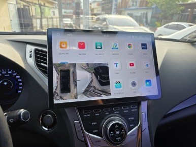 대전에서 방문하신 그랜져hg 전동회전안드로이드에서 13인치 4세대 안드로이드7870 모델로 업그레이드 
