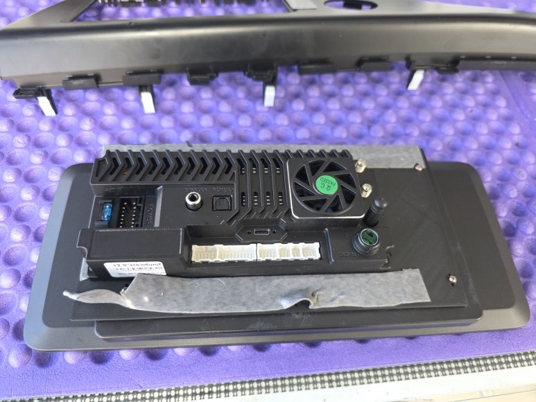 경기도 의왕에서방문 그랜져ig 타샵에서안드로이드설치후 모니터 덜렁거림 일체감없음으로 재시공했습니다.#그랜져IG안드로이드올인원#그랜져IG재시공#그랜져IG안드로이드모니터완벽장착 / 청주, 세종, 천안