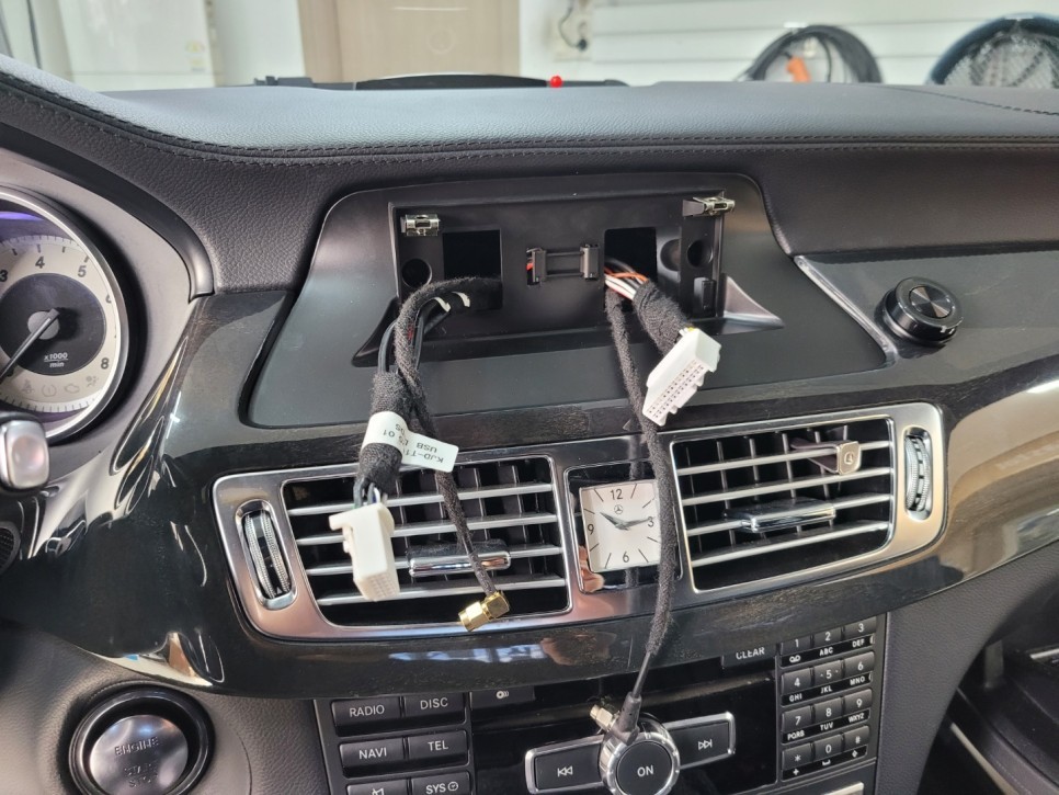 청주 알리직구 벤츠CLS NTG4.5 2014년식 안드로이드올인원 12.3인치 장착 알리직구장착전문점 청주카스톨 / 청주, 세종, 천안